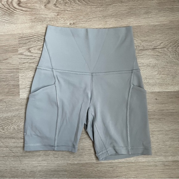 lululemon Align™ High-Rise Short with Pockets - Picture 3 of 5